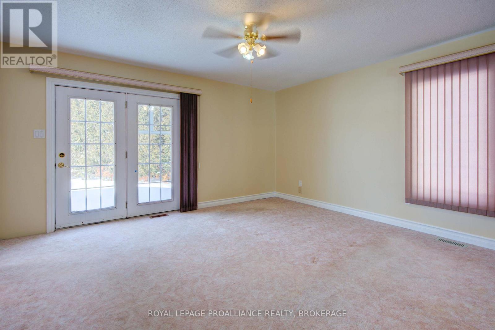 9727 Highway 42, Rideau Lakes, Ontario  K0G 1X0 - Photo 37 - X12751278