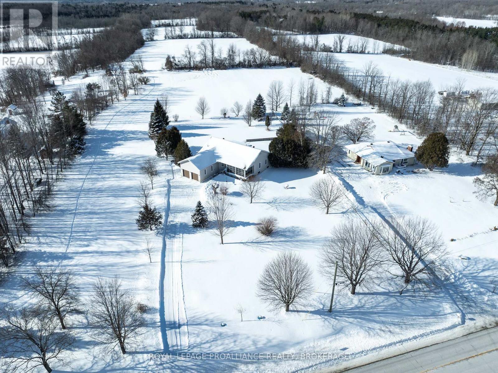 9727 Highway 42, Rideau Lakes, Ontario  K0G 1X0 - Photo 7 - X12751278