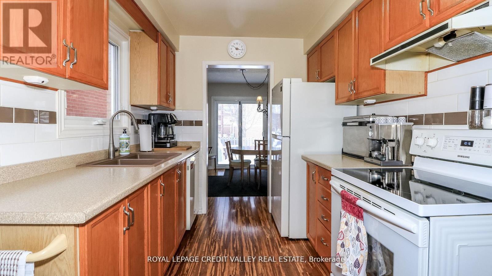 120 Heydon Avenue, New Tecumseth, Ontario  L9R 1N6 - Photo 4 - N13101698