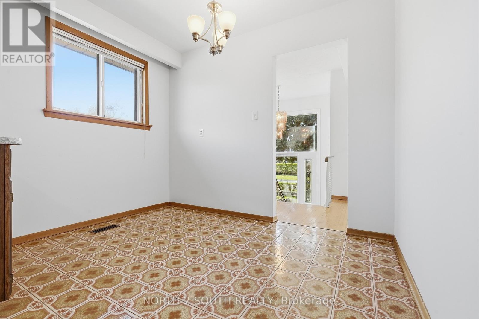 228 Andrew Parkway, Vaughan, Ontario  L4L 1G2 - Photo 13 - N13101742
