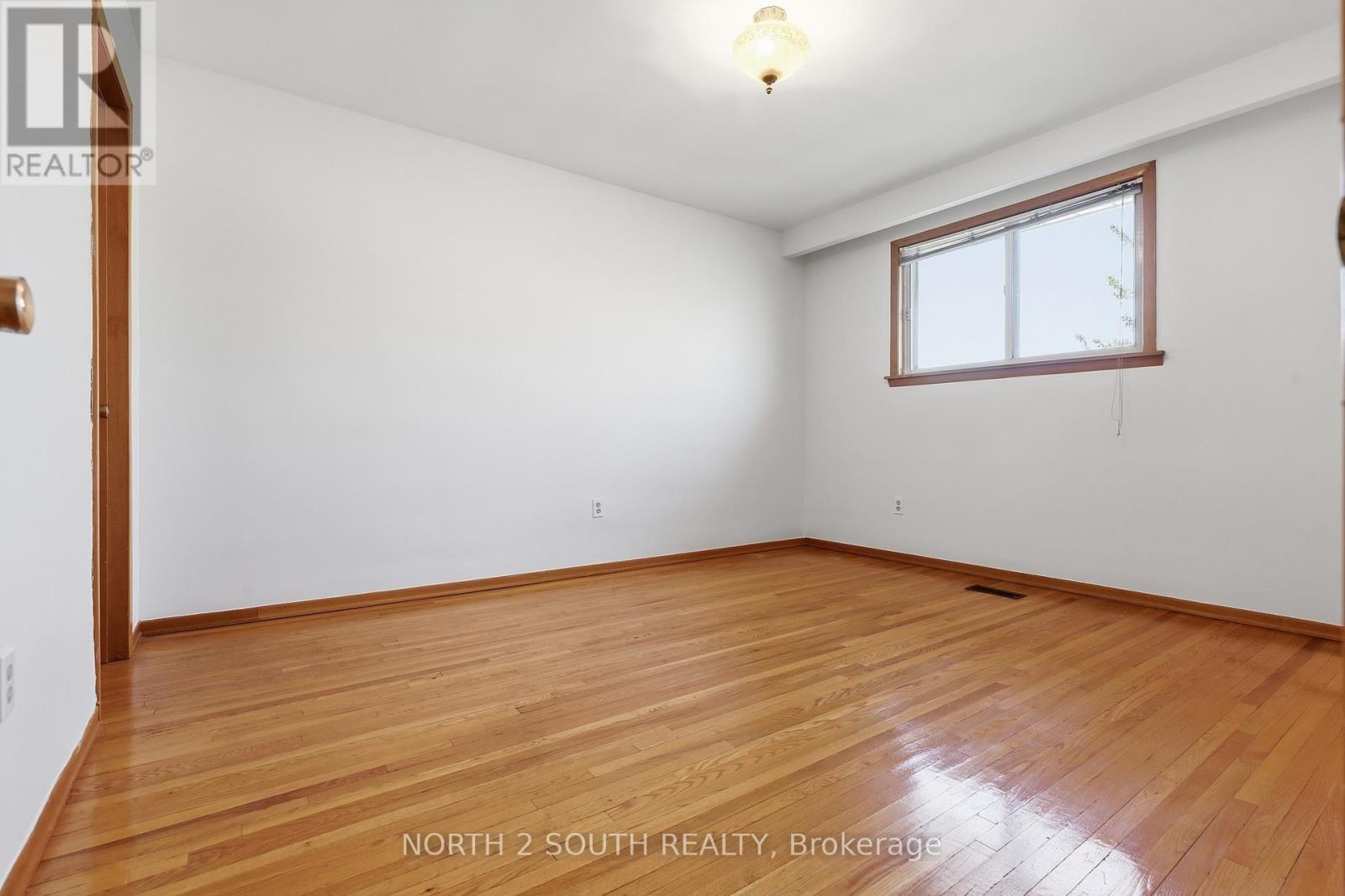228 Andrew Parkway, Vaughan, Ontario  L4L 1G2 - Photo 18 - N13101742