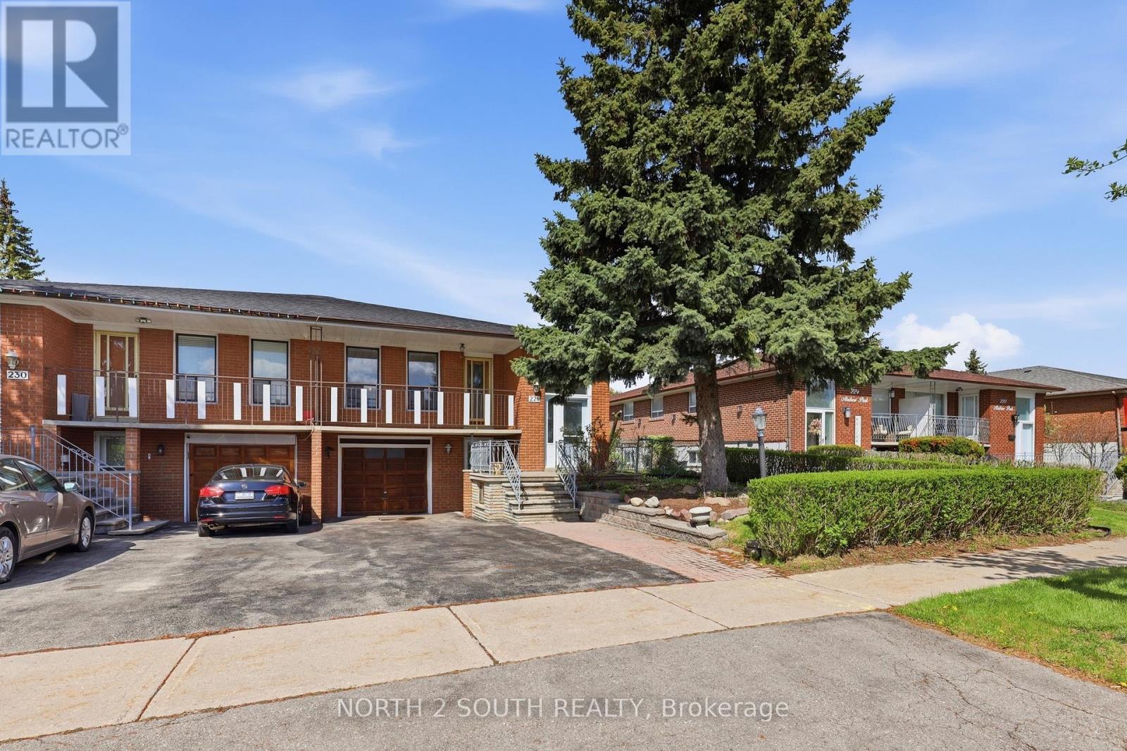 228 Andrew Parkway, Vaughan, Ontario  L4L 1G2 - Photo 2 - N13101742