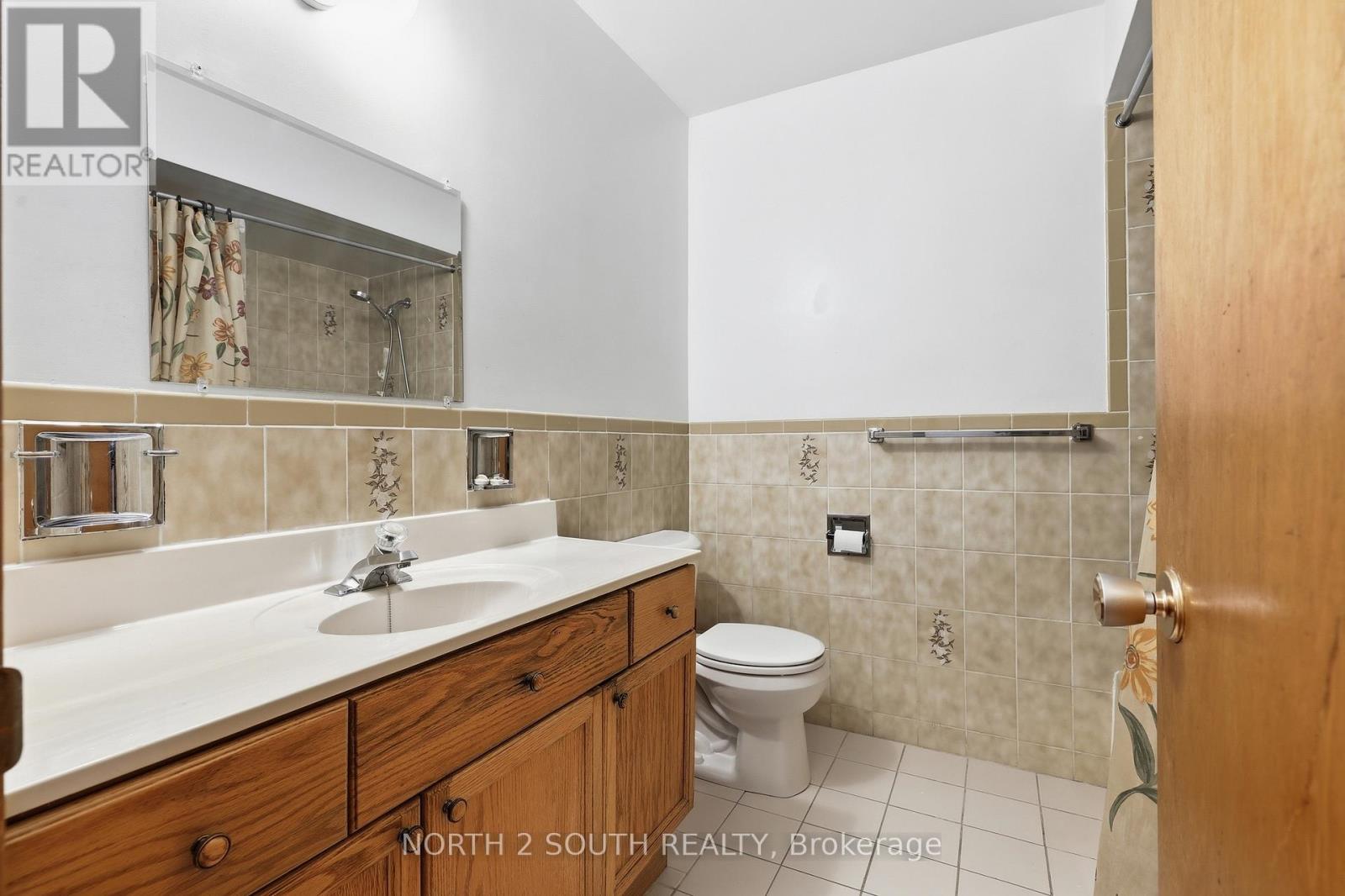 228 Andrew Parkway, Vaughan, Ontario  L4L 1G2 - Photo 25 - N13101742