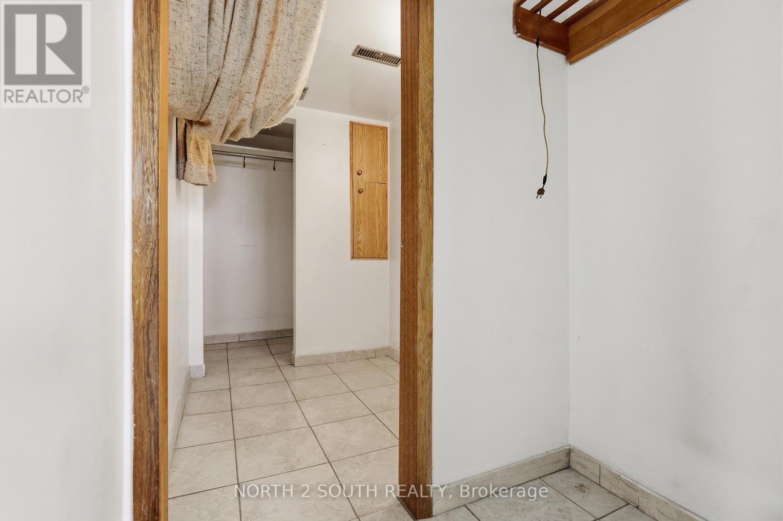 228 Andrew Parkway, Vaughan, Ontario  L4L 1G2 - Photo 30 - N13101742