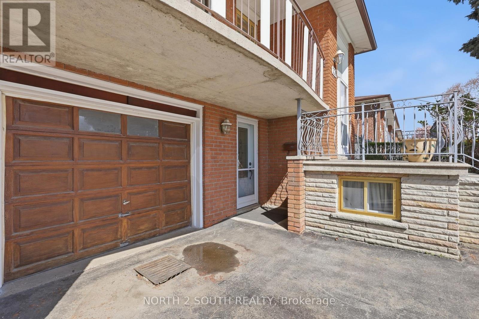 228 Andrew Parkway, Vaughan, Ontario  L4L 1G2 - Photo 5 - N13101742