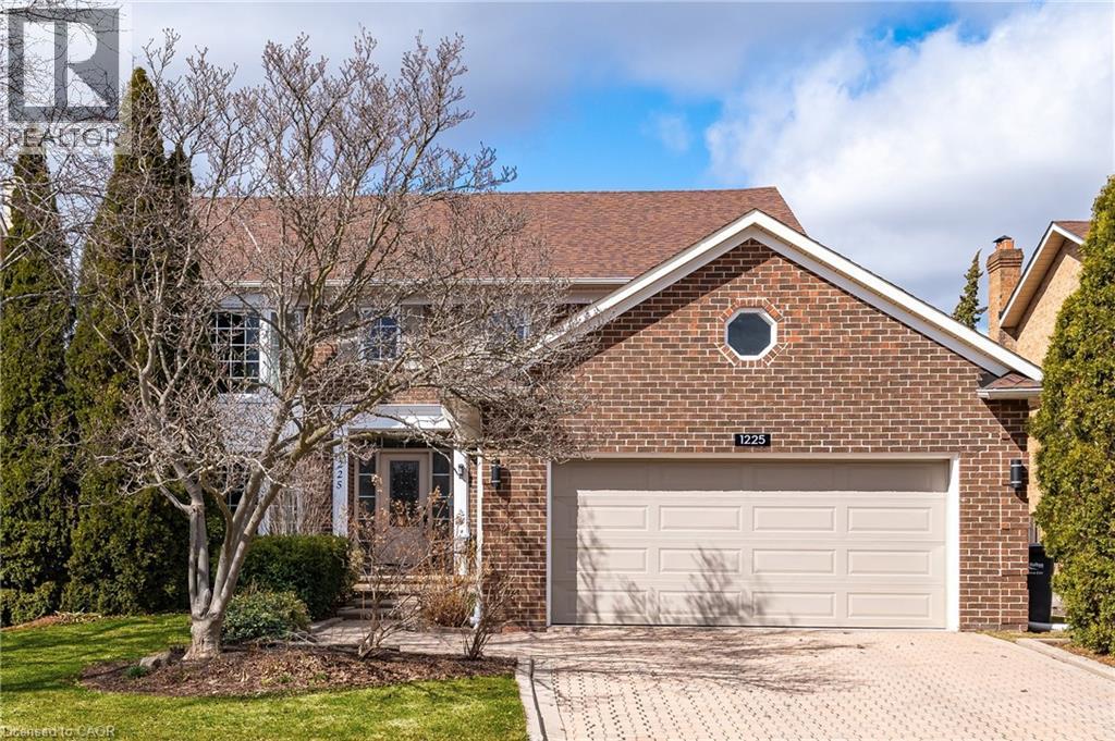 1225 Old Post Drive, Oakville, Ontario  L6M 1A5 - Photo 2 - 40818244