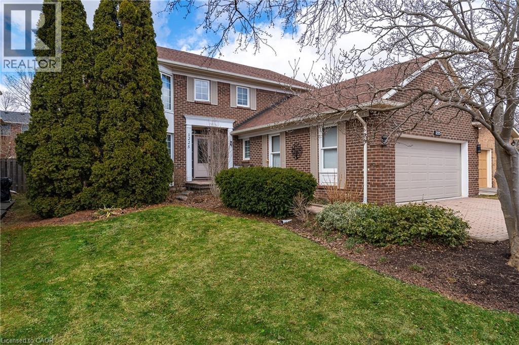 1225 Old Post Drive, Oakville, Ontario  L6M 1A5 - Photo 3 - 40818244