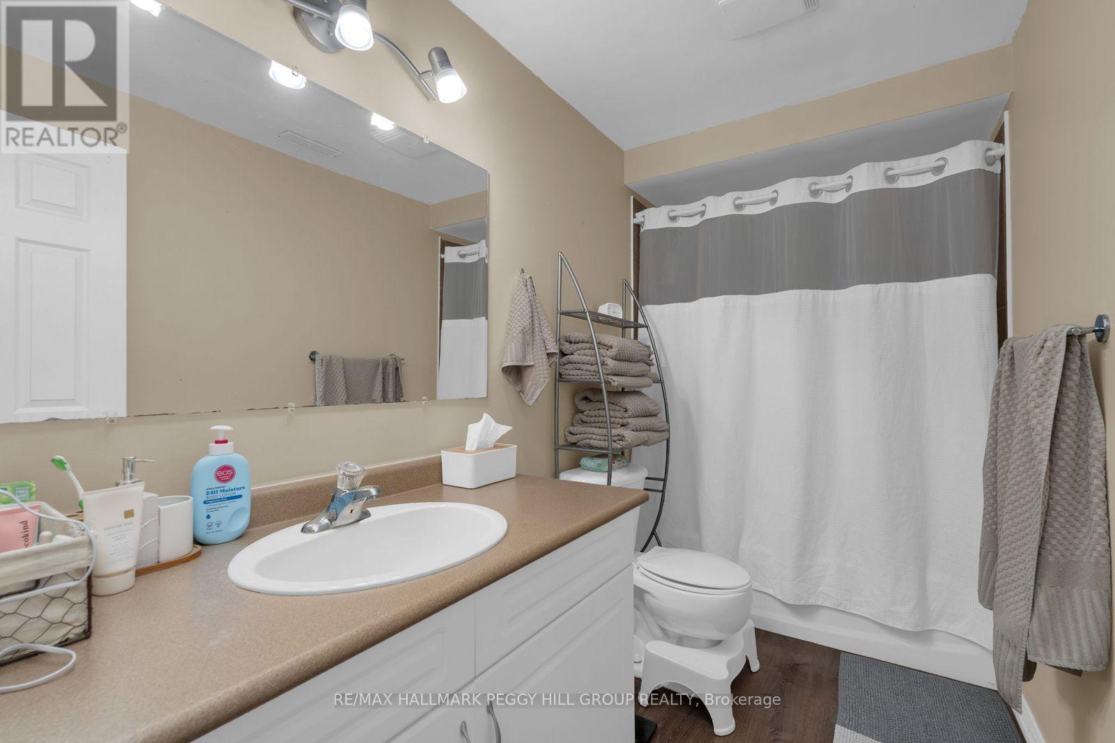 Lower - 194 Country Lane, Barrie, Ontario  L4N 0W1 - Photo 11 - S13101766
