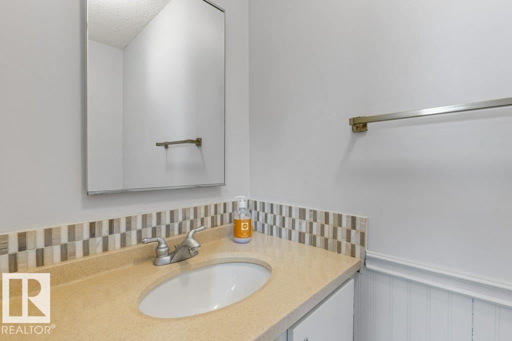 3736 12 Av Nw, Edmonton, Alberta  T6L 3B2 - Photo 12 - E4486523