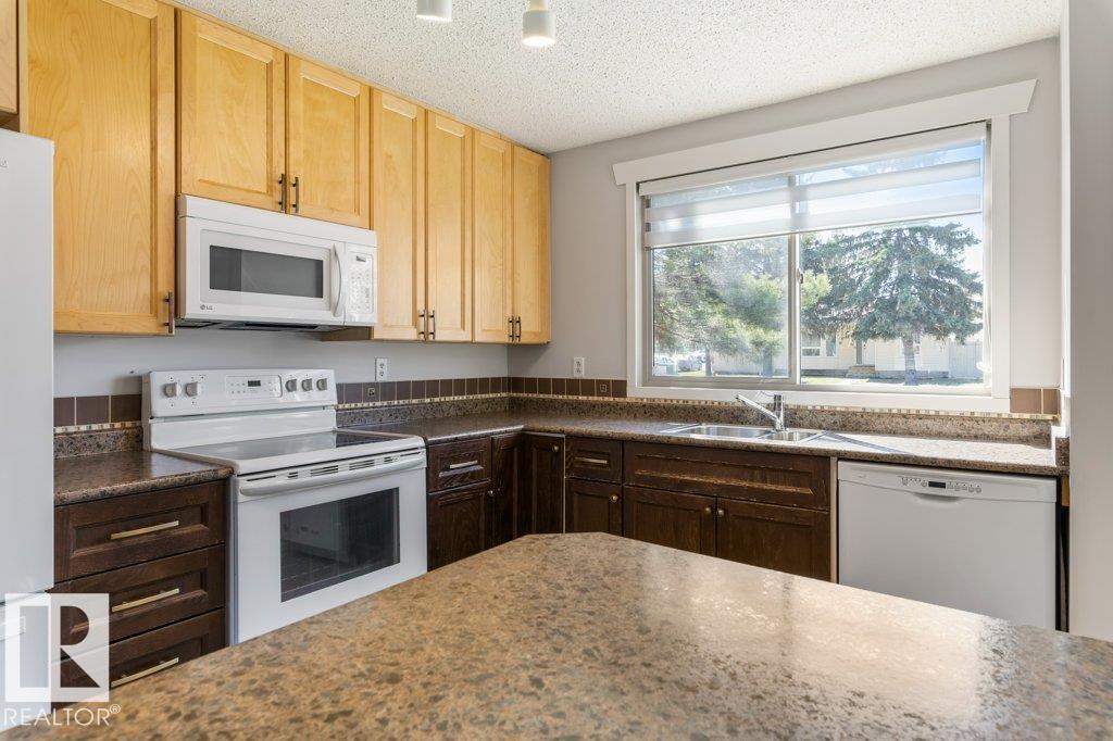 3736 12 Av Nw, Edmonton, Alberta  T6L 3B2 - Photo 15 - E4486523