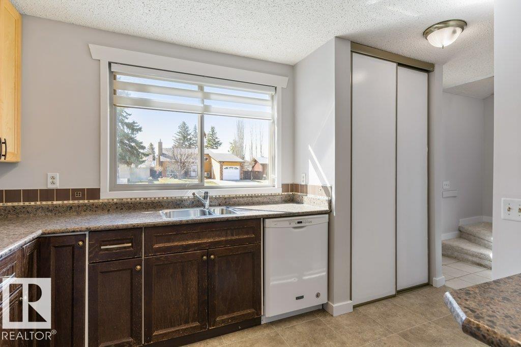 3736 12 Av Nw, Edmonton, Alberta  T6L 3B2 - Photo 16 - E4486523