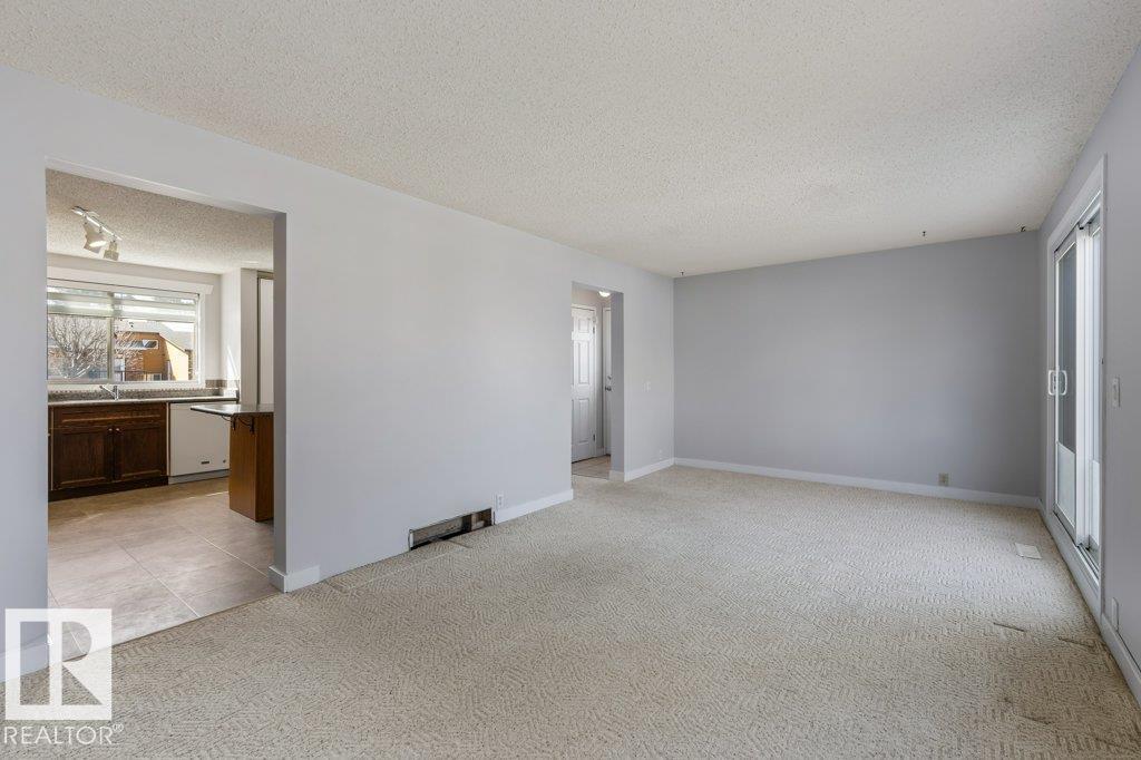 3736 12 Av Nw, Edmonton, Alberta  T6L 3B2 - Photo 8 - E4486523