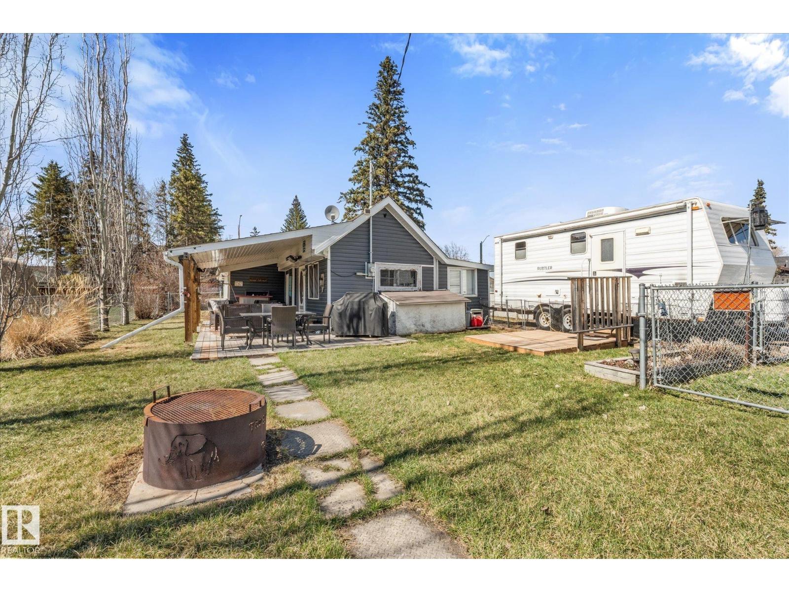 5211 50 Av, Rural Lac Ste. Anne County, Alberta  T0E 0A0 - Photo 2 - E4486527