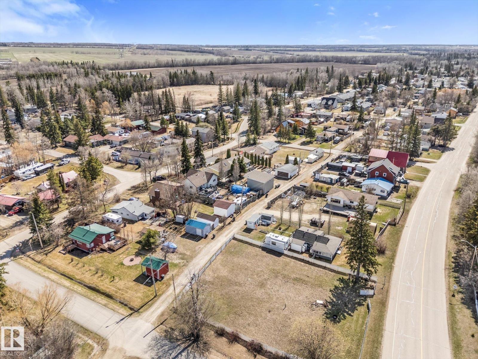 5211 50 Av, Rural Lac Ste. Anne County, Alberta  T0E 0A0 - Photo 34 - E4486527