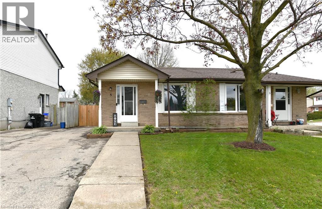 5 HARMONY Court, Cambridge, Ontario