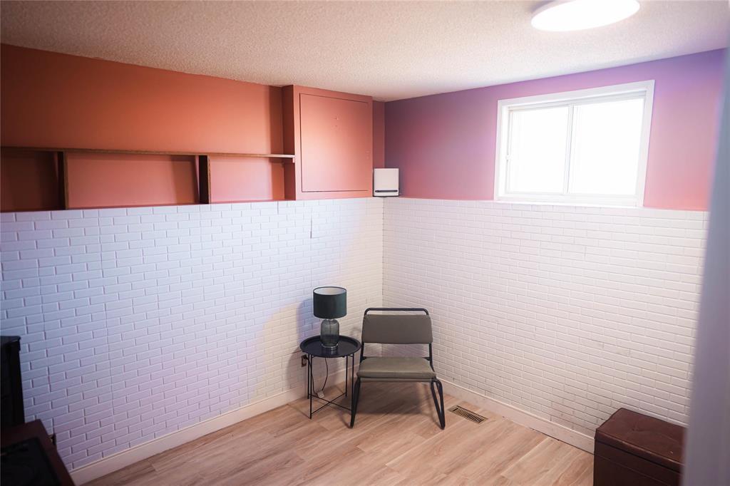 657 Adsum Drive, Winnipeg, Manitoba  R2P 1X6 - Photo 17 - 202609709