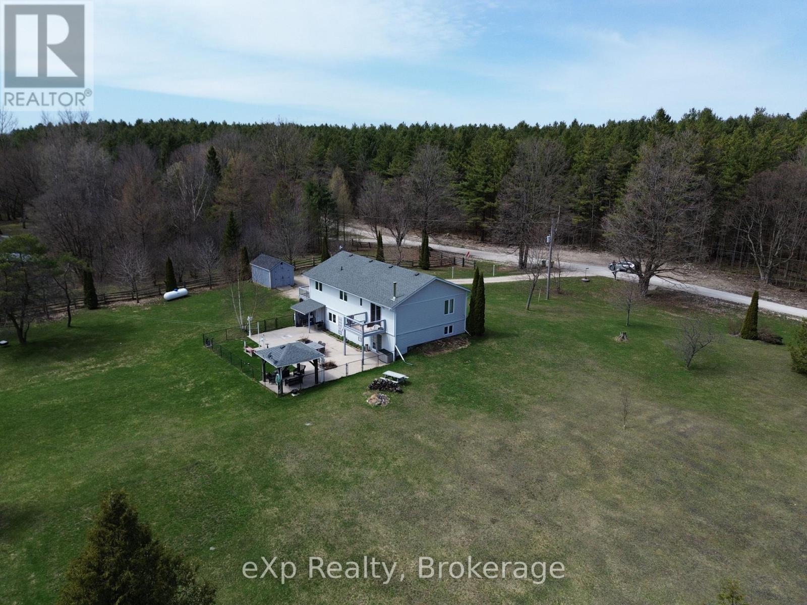 585206 10a Side Road, Grey Highlands, Ontario  N0C 1H0 - Photo 2 - X12834912