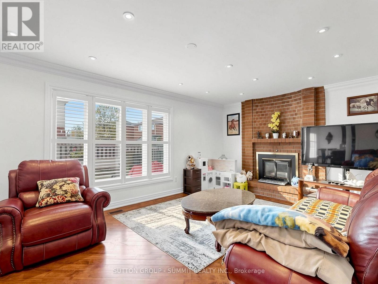 556 Ray Lawson Boulevard, Brampton, Ontario  L6Y 4H5 - Photo 11 - W13101600