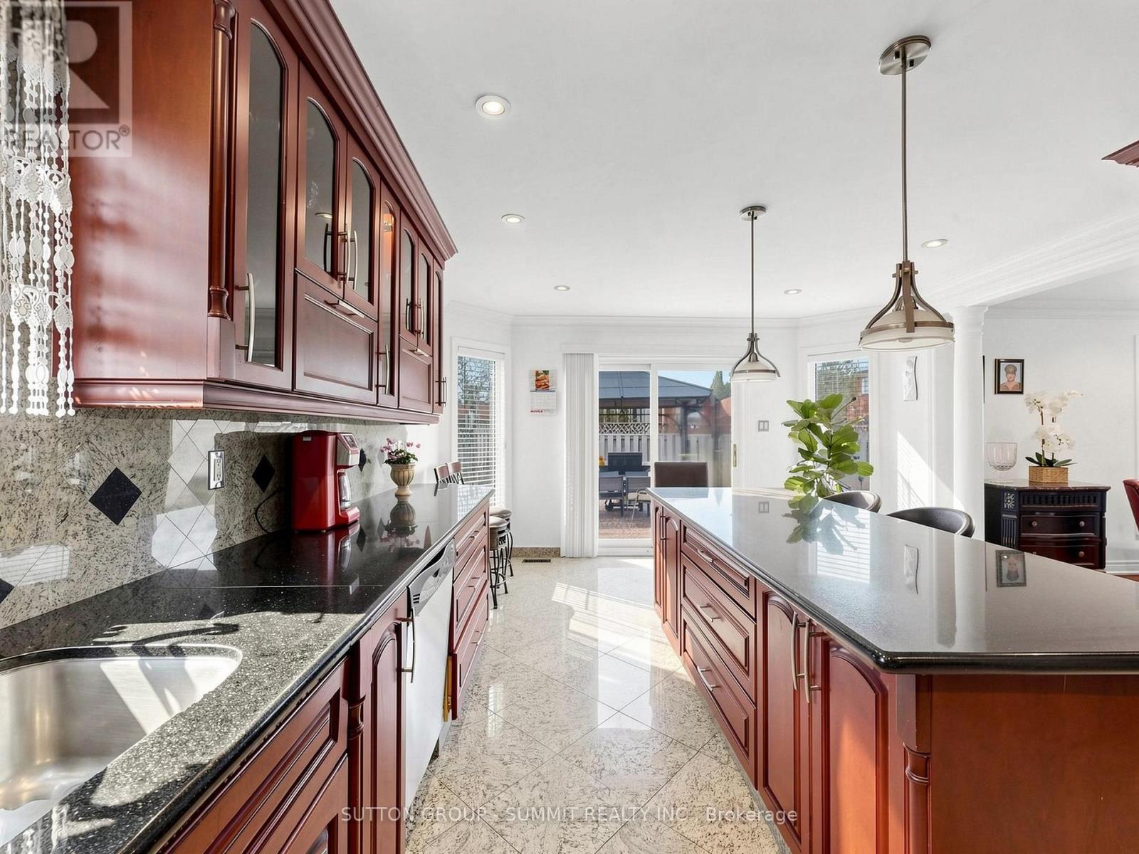 556 Ray Lawson Boulevard, Brampton, Ontario  L6Y 4H5 - Photo 17 - W13101600
