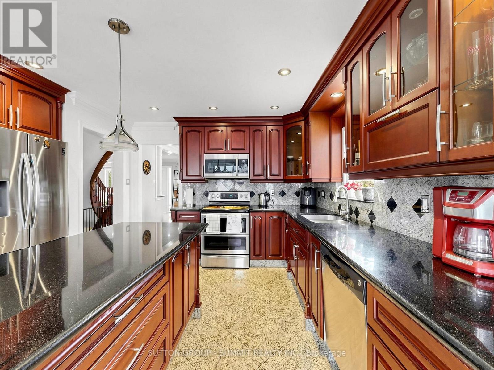 556 Ray Lawson Boulevard, Brampton, Ontario  L6Y 4H5 - Photo 18 - W13101600