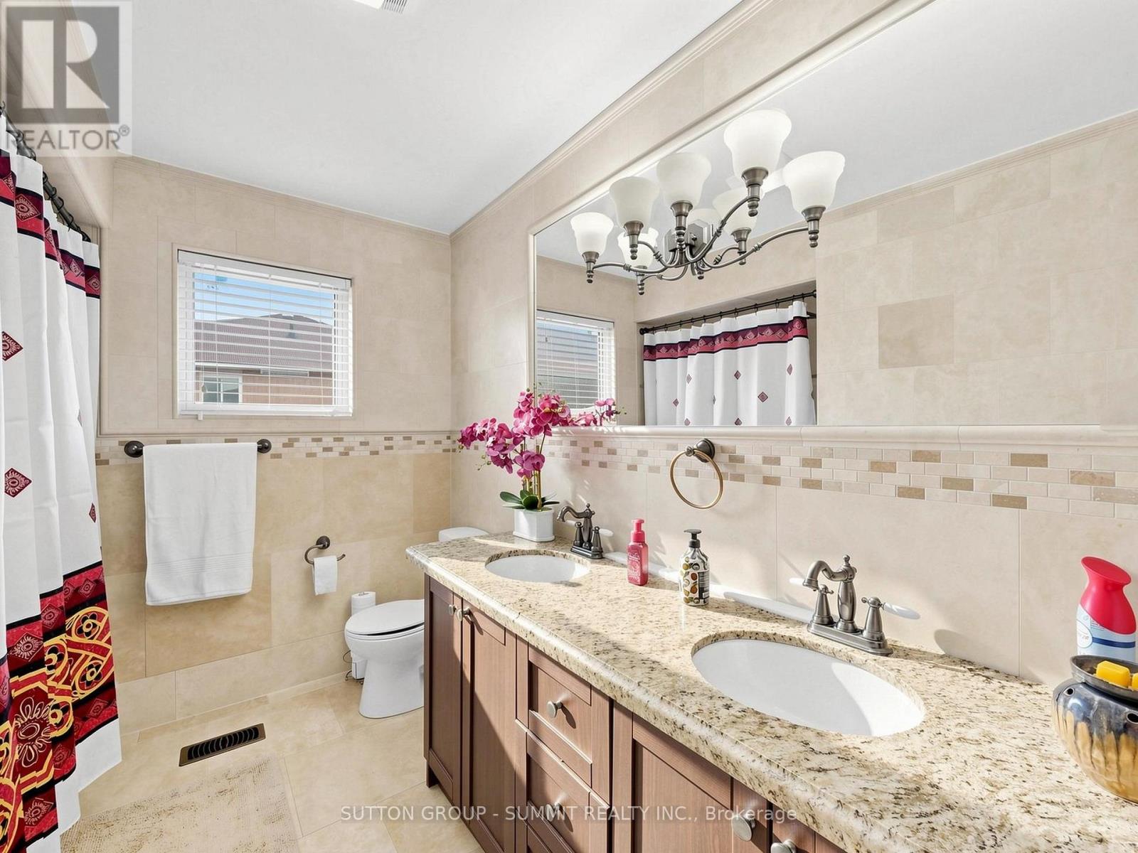 556 Ray Lawson Boulevard, Brampton, Ontario  L6Y 4H5 - Photo 33 - W13101600