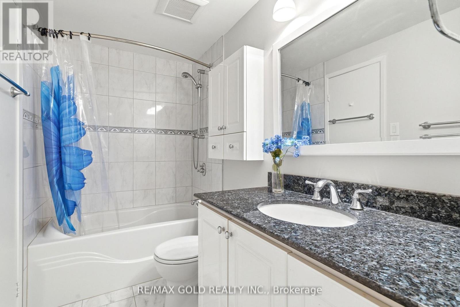 4334 Lee Drive, Mississauga, Ontario  L4W 4A8 - Photo 17 - W13101630