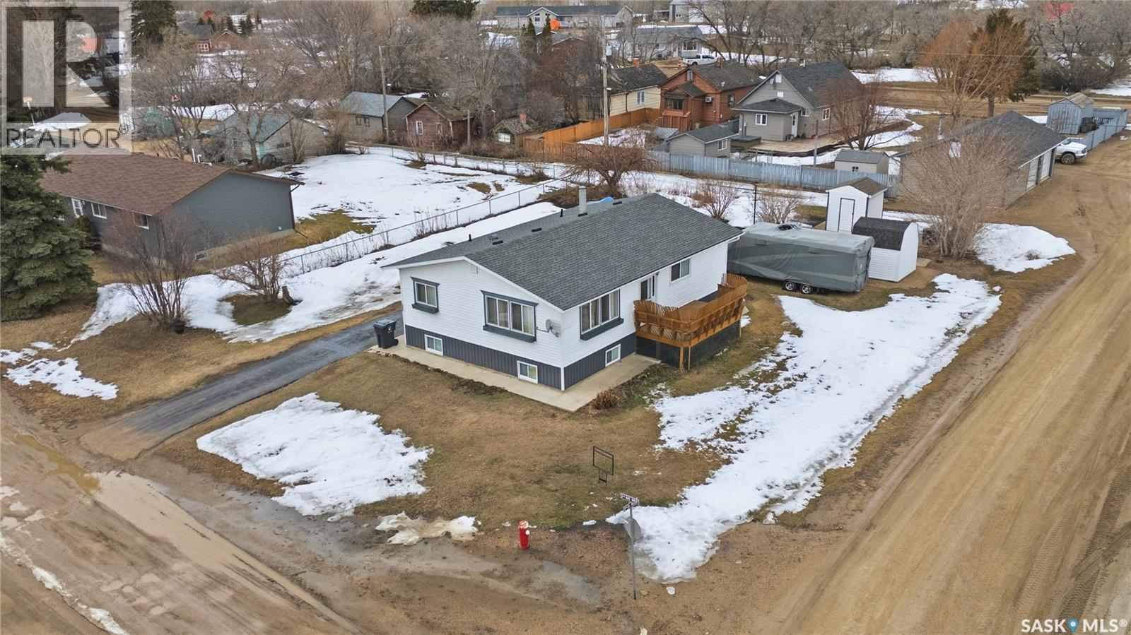 302 2nd Avenue W, Blaine Lake, Saskatchewan  S0J 0J0 - Photo 2 - SK035398