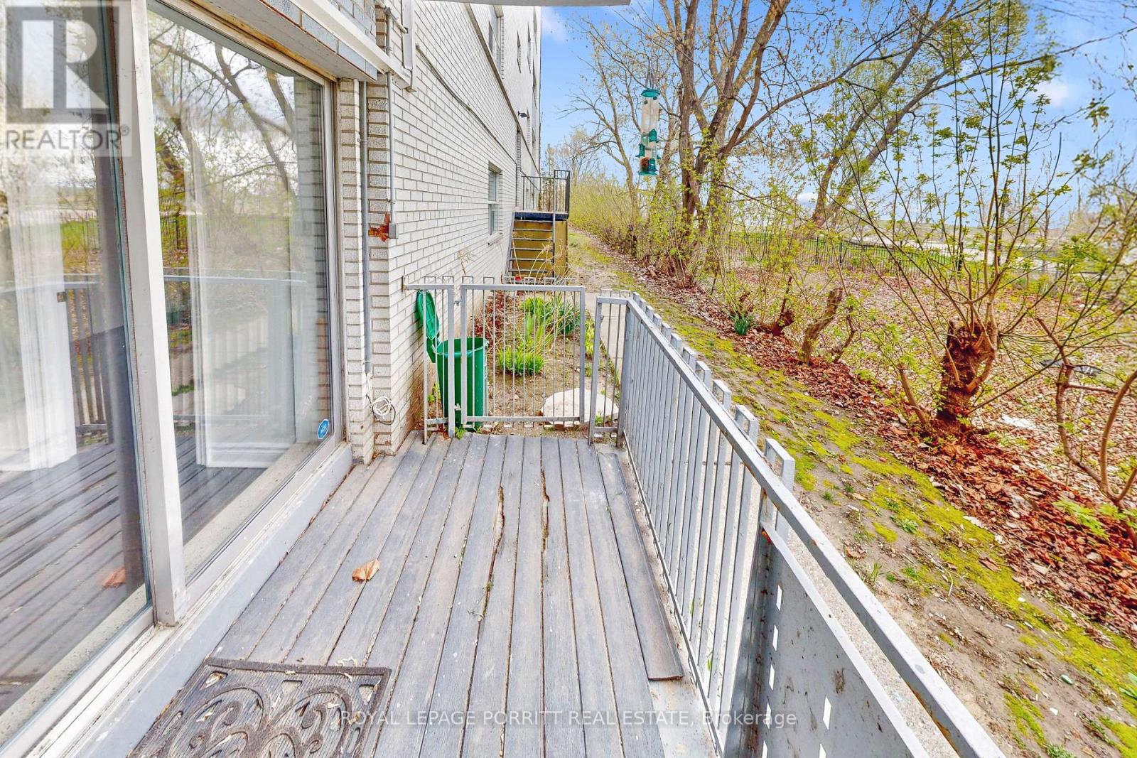 5 - 4 Superior Avenue, Toronto, Ontario  M8V 2M3 - Photo 23 - W13101740