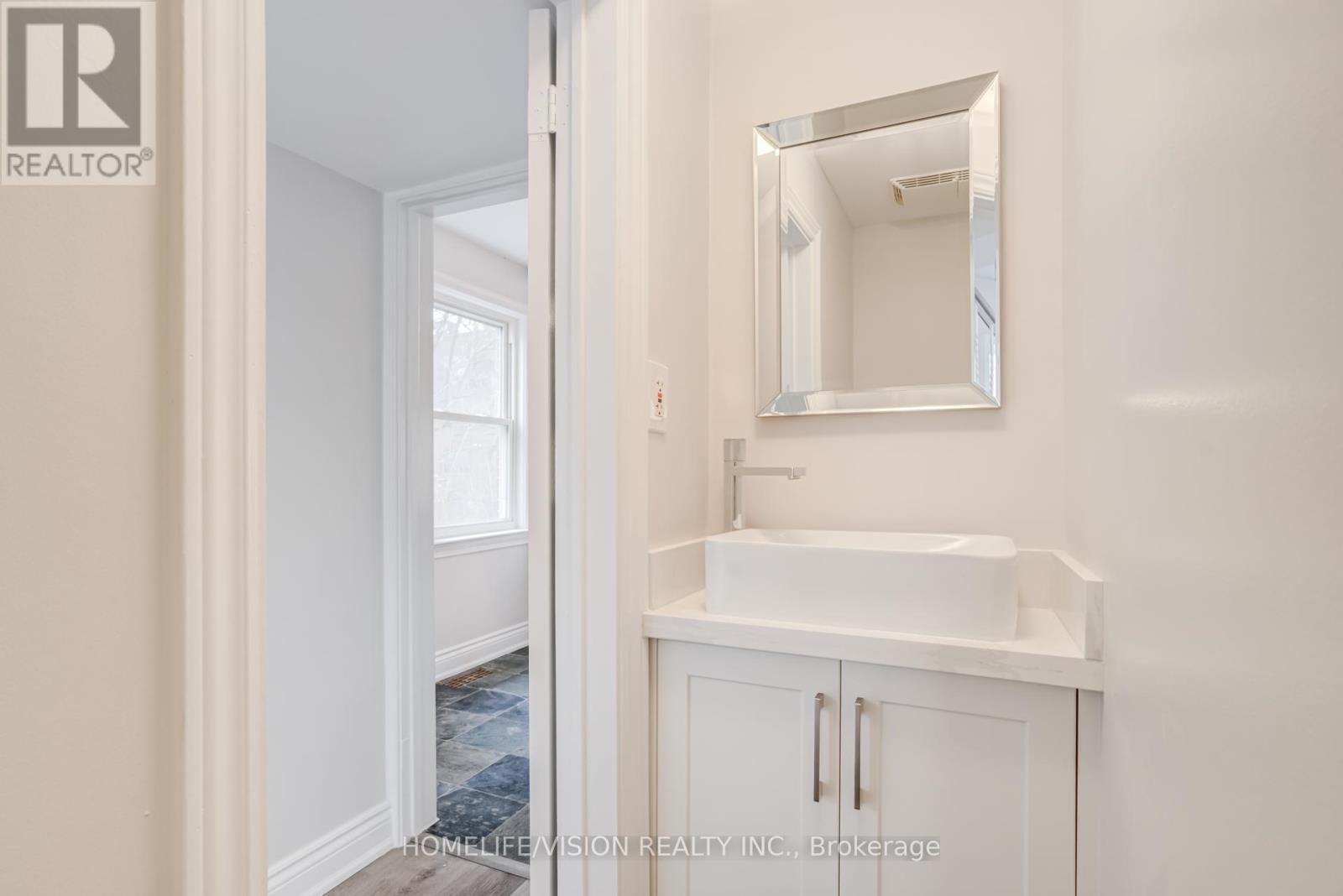 26 Miles Road, Toronto, Ontario  M8V 1V3 - Photo 12 - W13101768