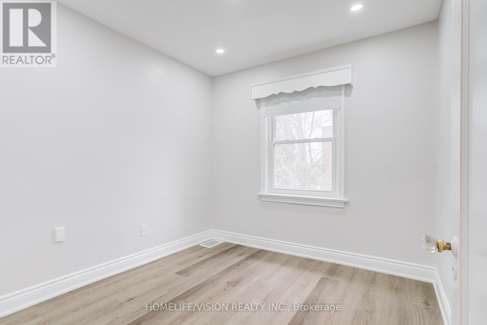26 Miles Road, Toronto, Ontario  M8V 1V3 - Photo 14 - W13101768