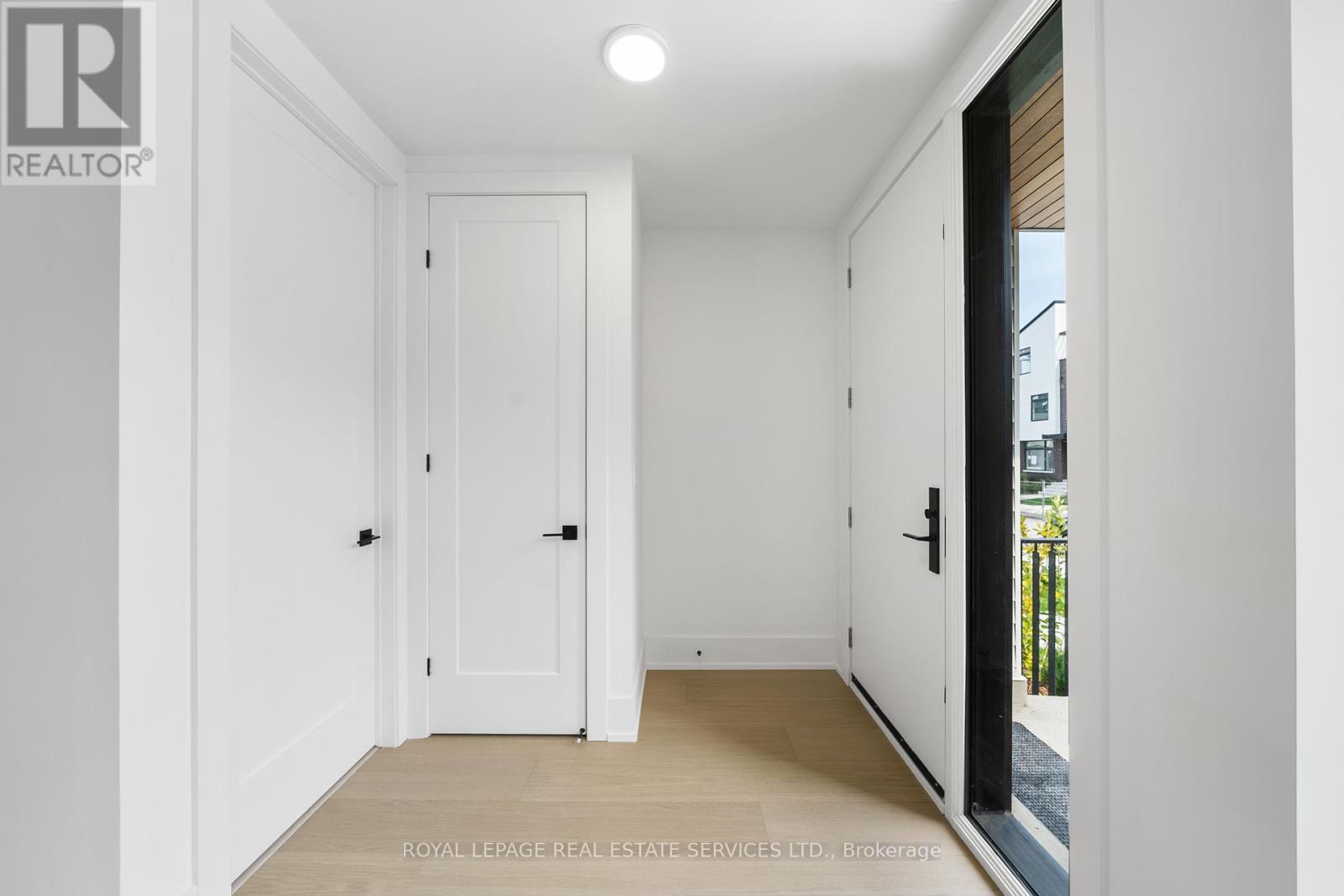 12 - 20 Lou Parsons Way, Mississauga, Ontario  L5H 0B2 - Photo 2 - W13101774