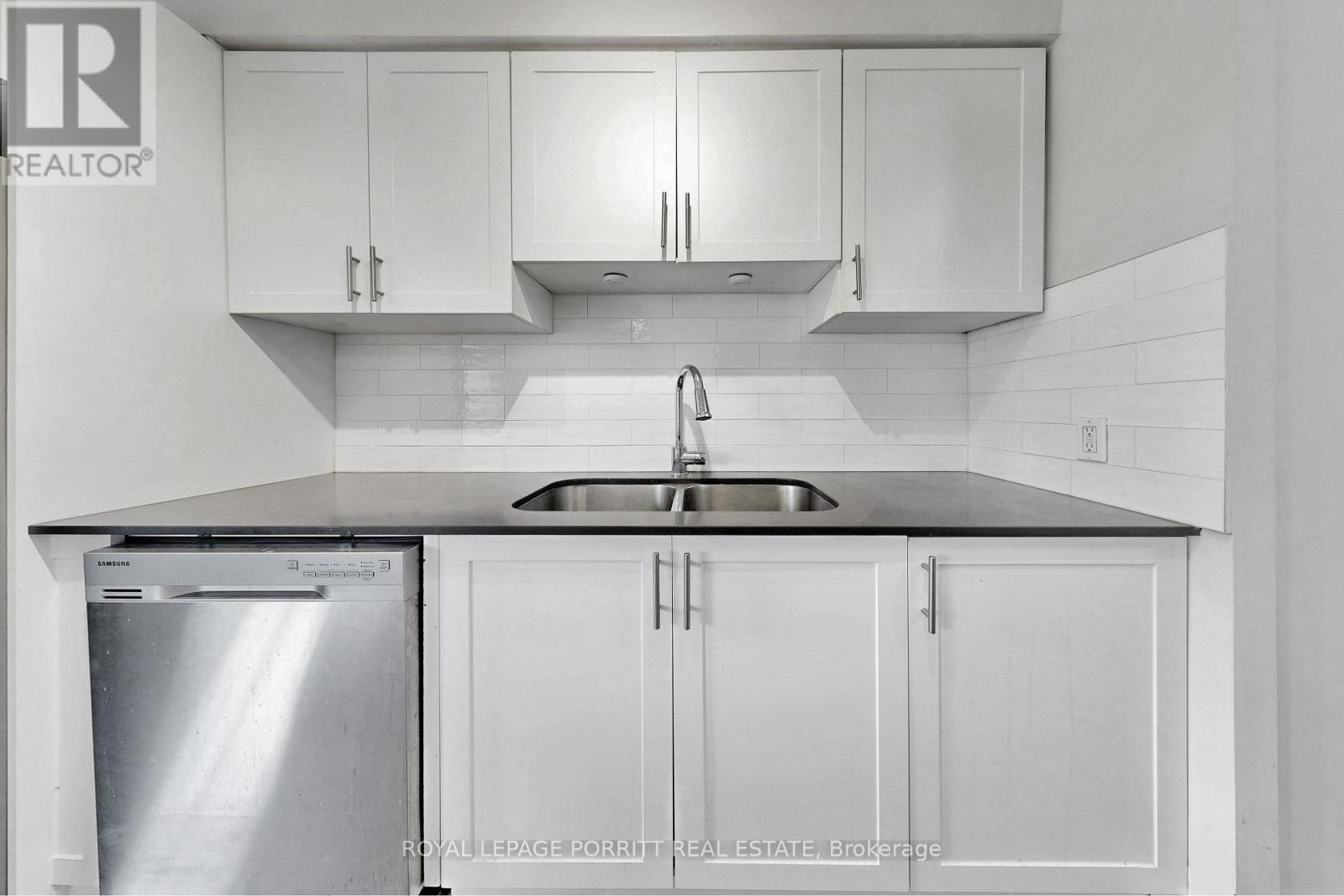 5 - 2 Superior Avenue, Toronto, Ontario  M8V 2M3 - Photo 11 - W13101782