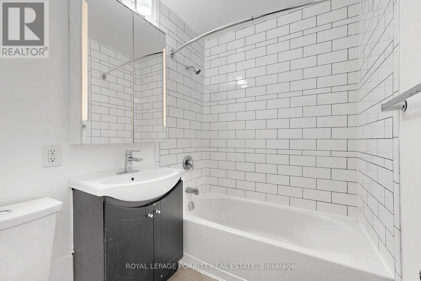 5 - 2 Superior Avenue, Toronto, Ontario  M8V 2M3 - Photo 15 - W13101782