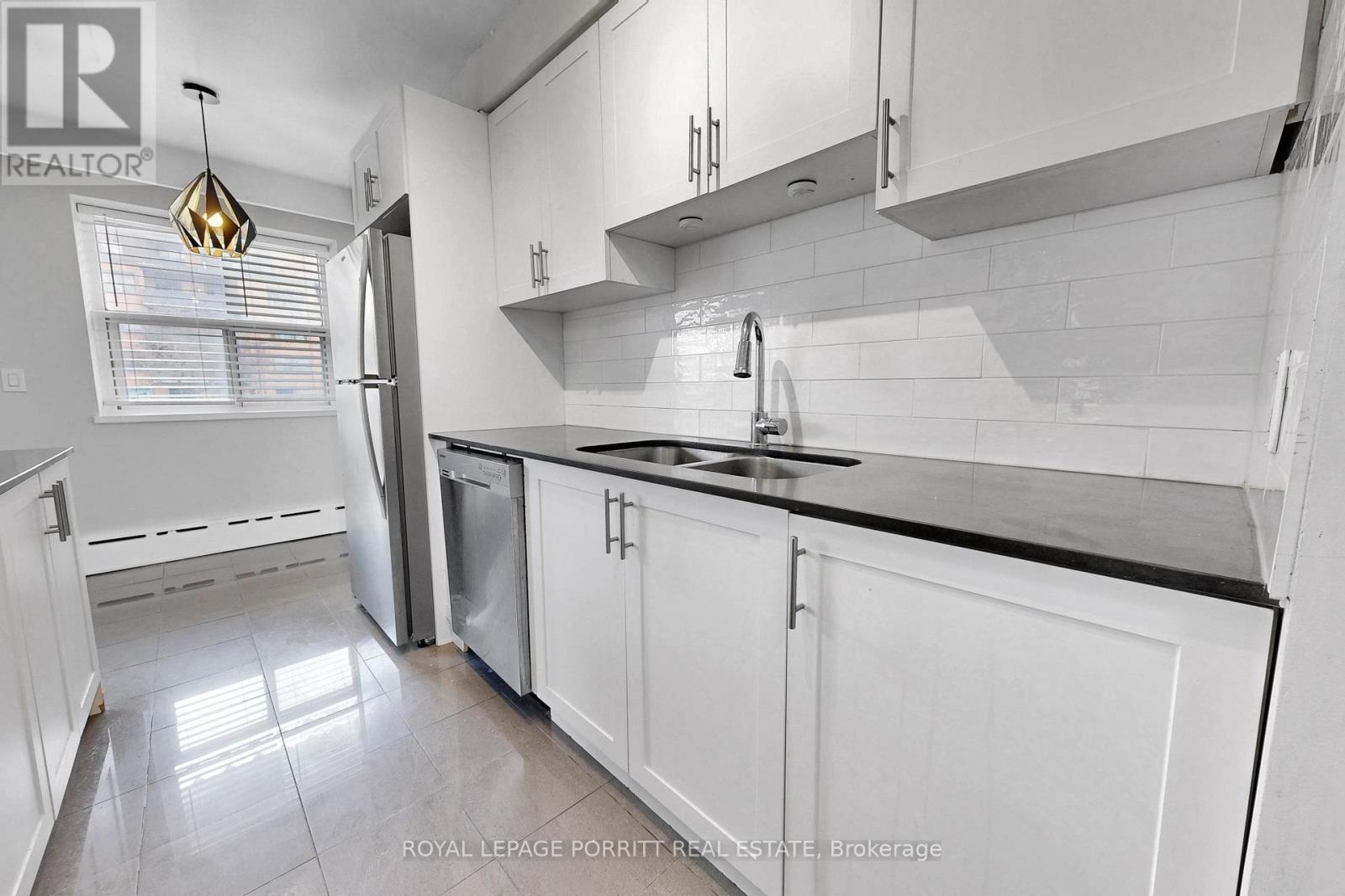 5 - 2 Superior Avenue, Toronto, Ontario  M8V 2M3 - Photo 7 - W13101782