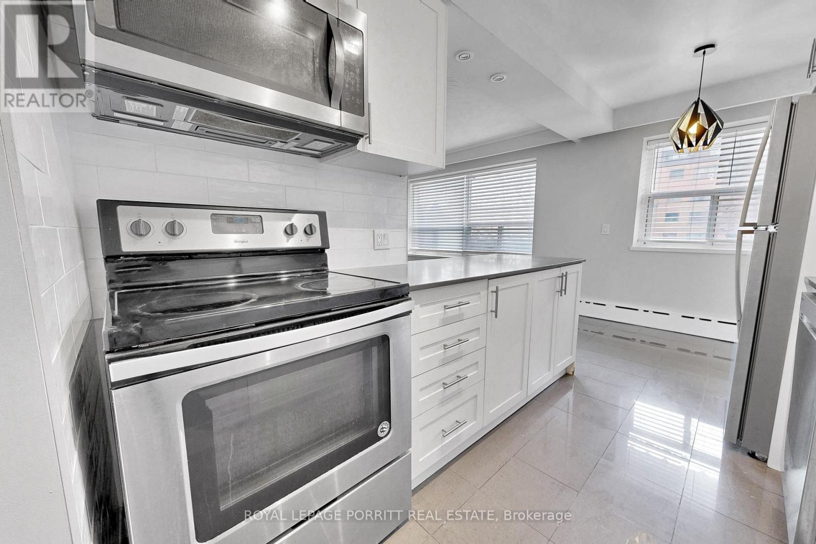 5 - 2 Superior Avenue, Toronto, Ontario  M8V 2M3 - Photo 8 - W13101782