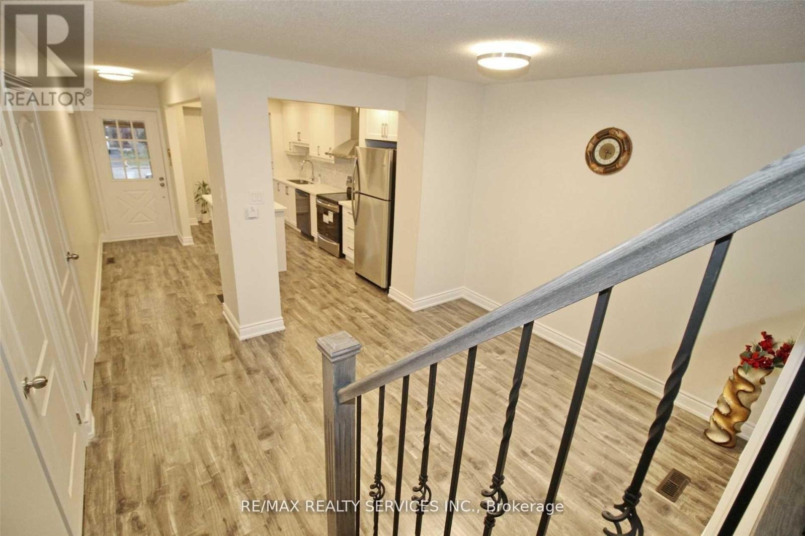 120 Simmons Boulevard, Brampton, Ontario  L6V 3V6 - Photo 6 - W13101784