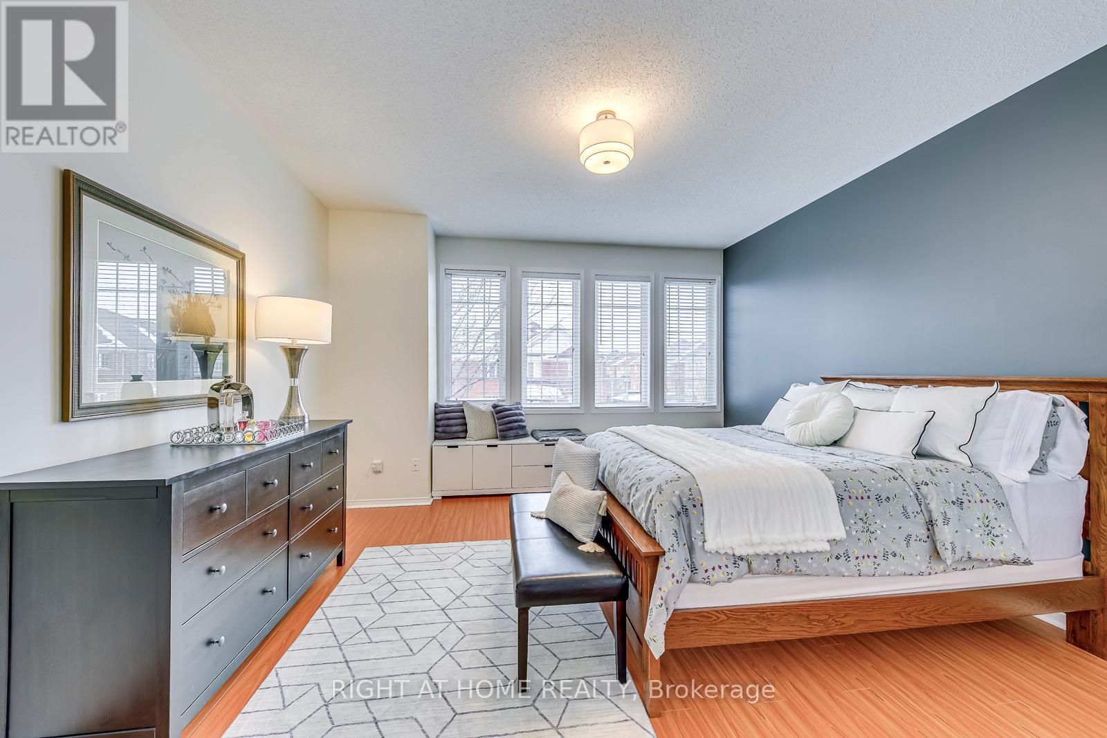 5041 Dubonet Drive, Mississauga, Ontario  L5M 7X3 - Photo 19 - W13101786