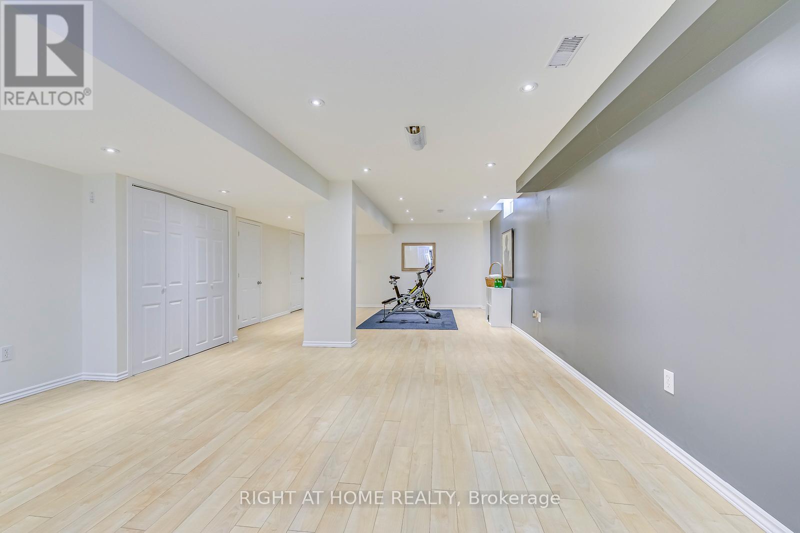 5041 Dubonet Drive, Mississauga, Ontario  L5M 7X3 - Photo 29 - W13101786