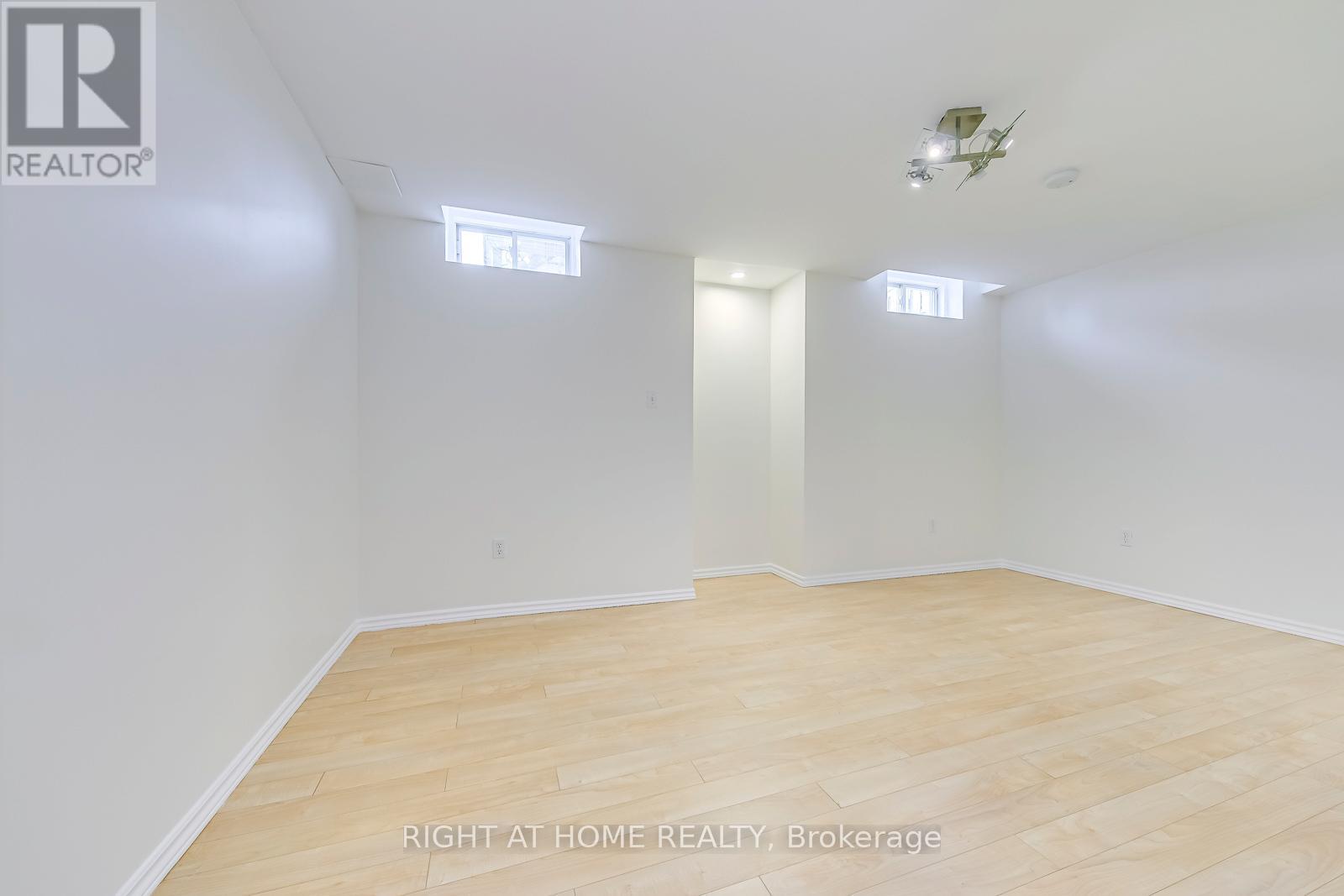 5041 Dubonet Drive, Mississauga, Ontario  L5M 7X3 - Photo 32 - W13101786