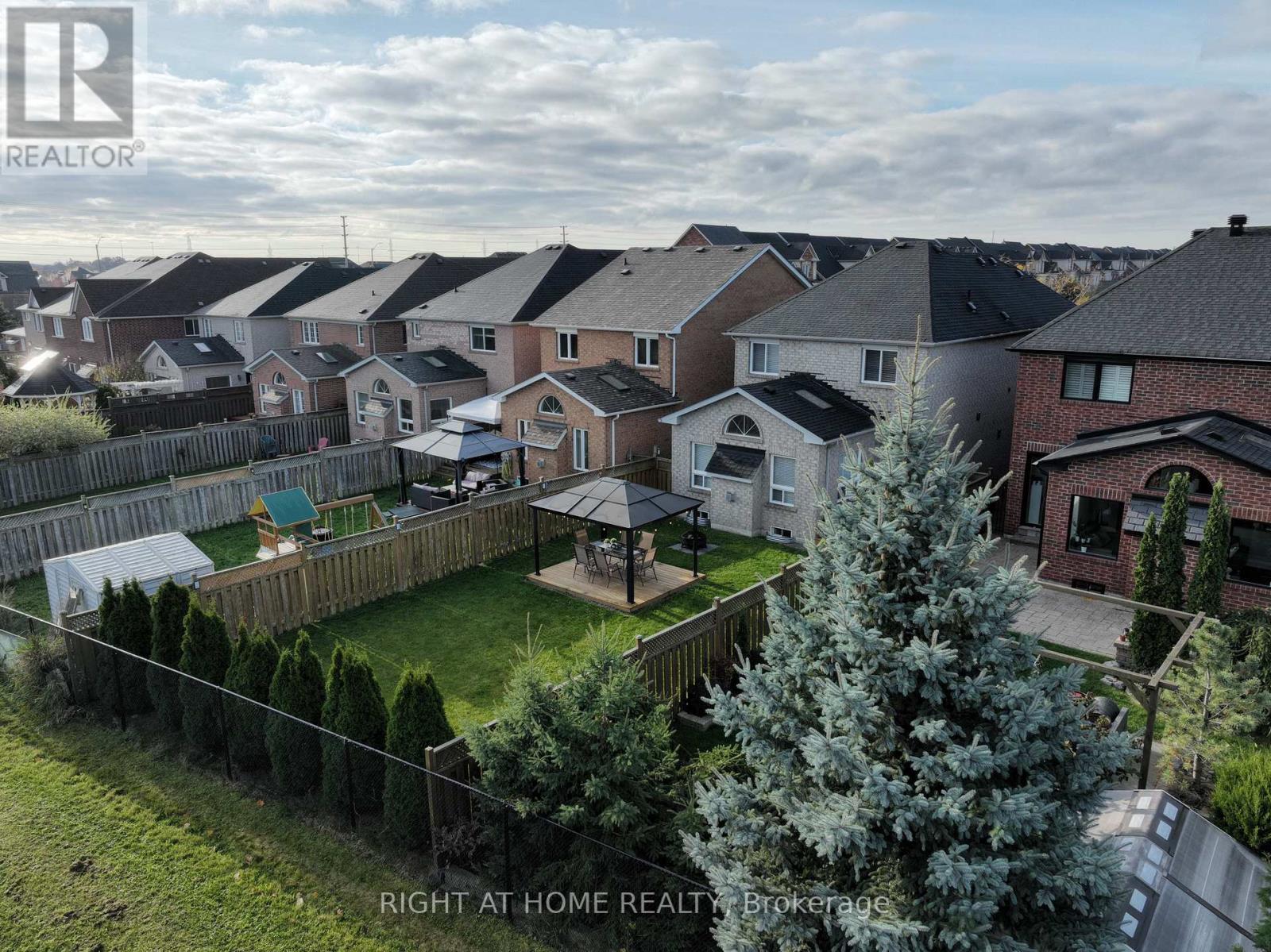 5041 Dubonet Drive, Mississauga, Ontario  L5M 7X3 - Photo 33 - W13101786