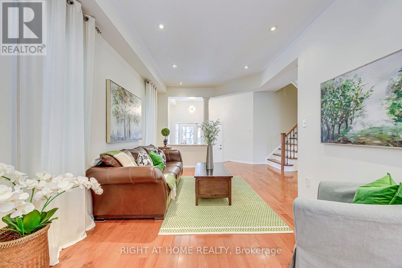 5041 Dubonet Drive, Mississauga, Ontario  L5M 7X3 - Photo 7 - W13101786