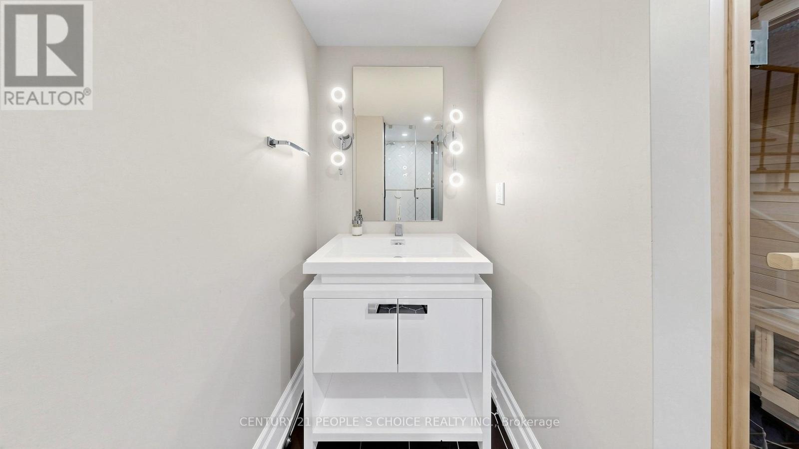 1321 Granrock Crescent, Mississauga, Ontario  L5V 0E1 - Photo 43 - W13101794