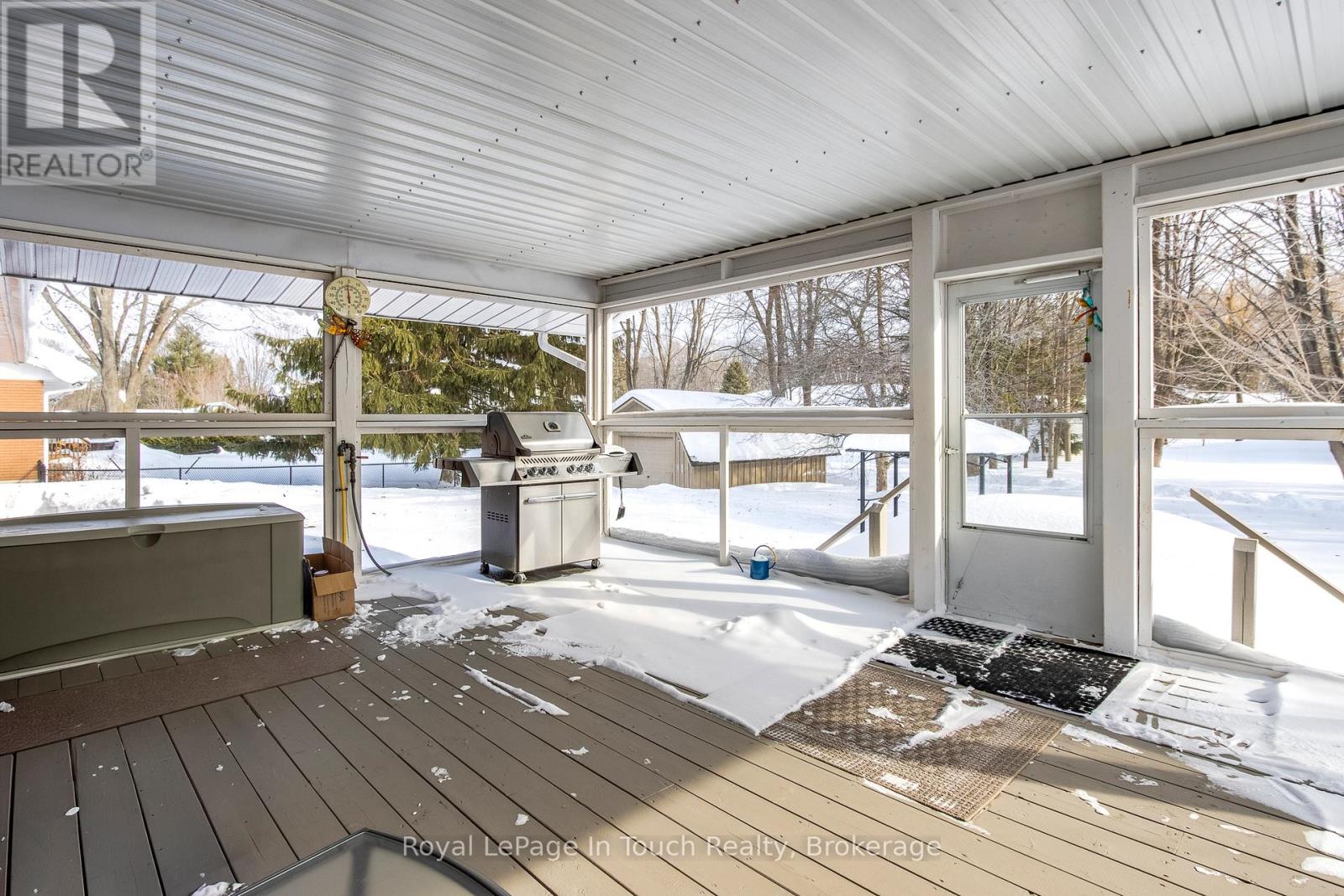 19 Maplegate Road, Tiny, Ontario  L0L 2T0 - Photo 22 - S12792752