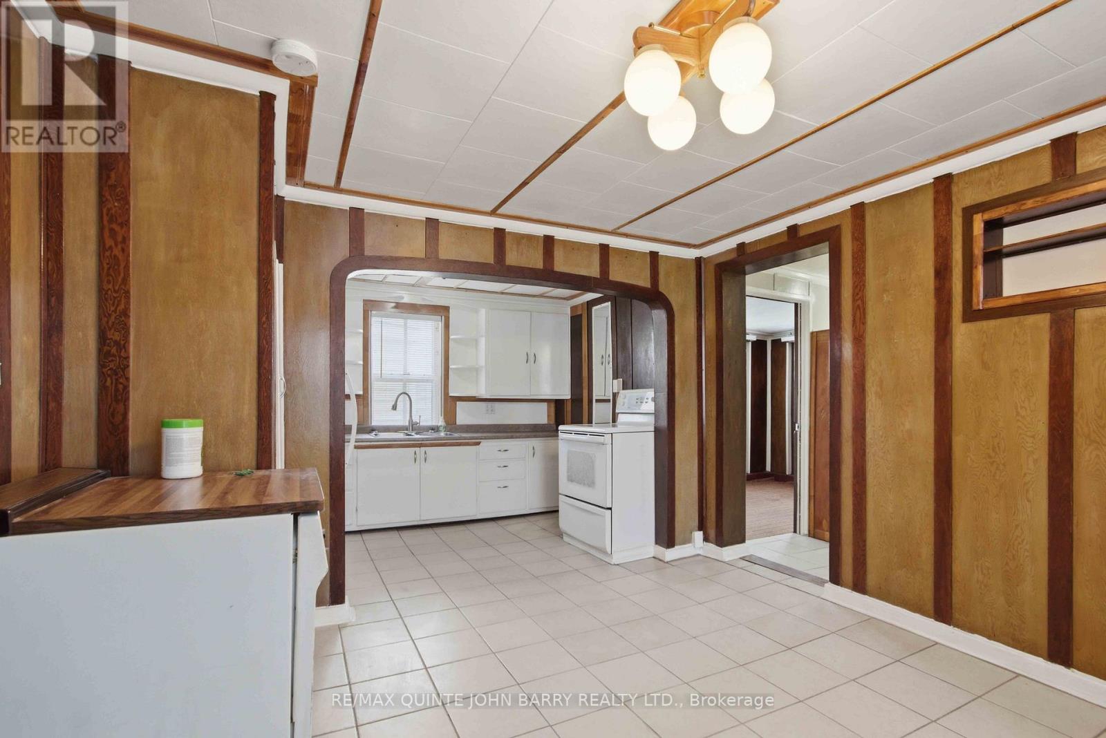 175 King Street, Quinte West, Ontario  K8V 3W7 - Photo 9 - X13089908