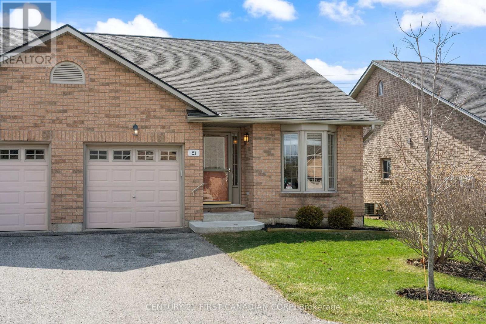 21 - 19 SOMERSET DRIVE, Norfolk, Ontario
