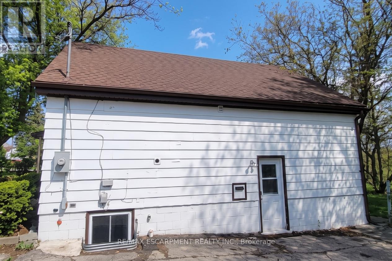 131 Leland Street, Hamilton, Ontario  L8S 3A3 - Photo 2 - X13101684