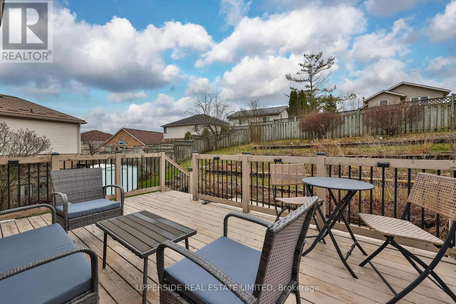 69 Abbeywood Crescent, Guelph, Ontario  N1K 1V3 - Photo 2 - X13101722