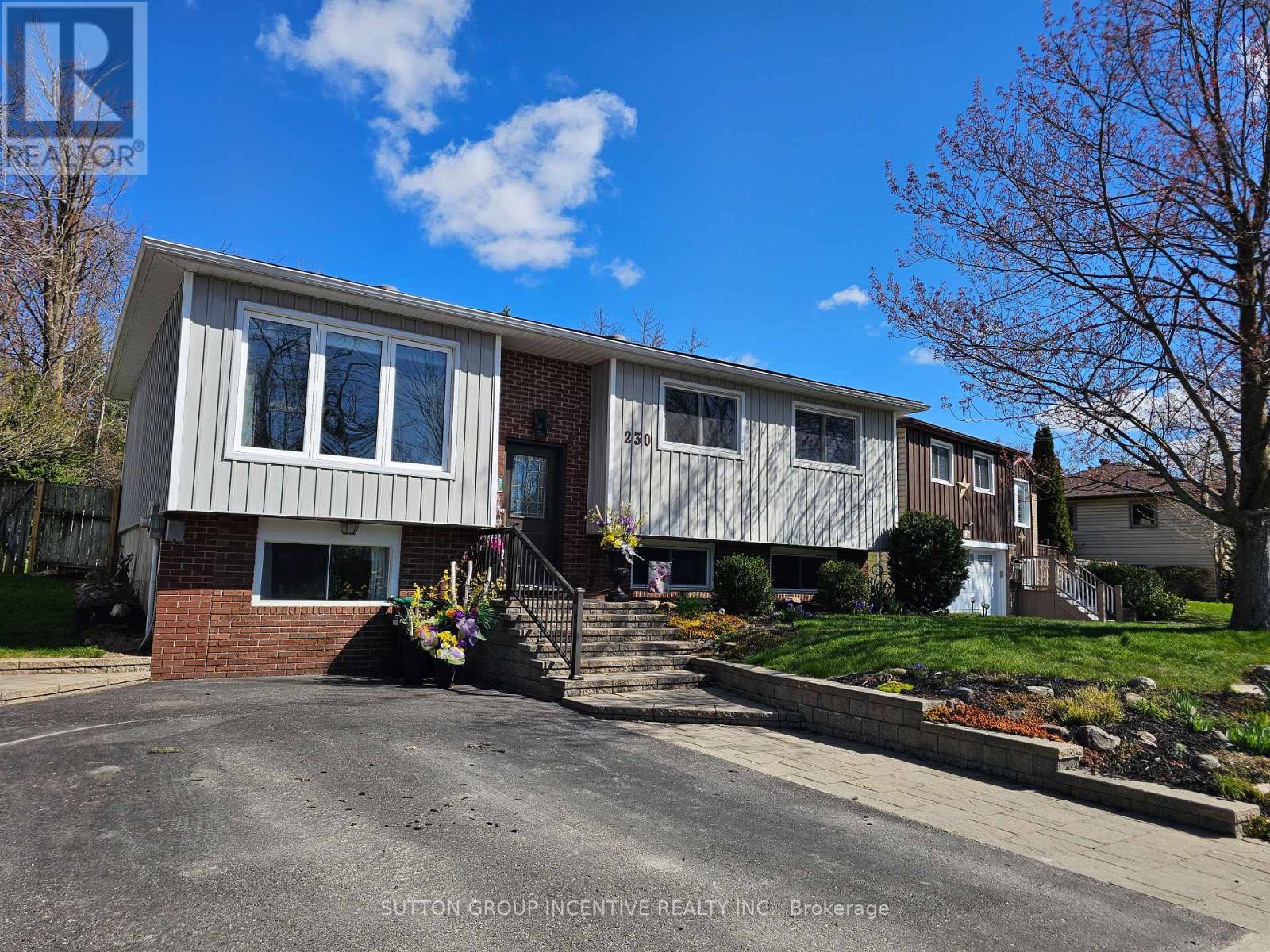 230 EDGEHILL DRIVE, Barrie, Ontario