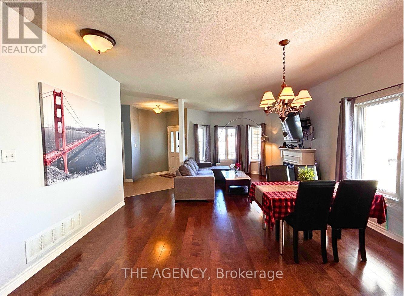 21 Silver Trail, Barrie, Ontario  L4N 2S2 - Photo 3 - S13098970