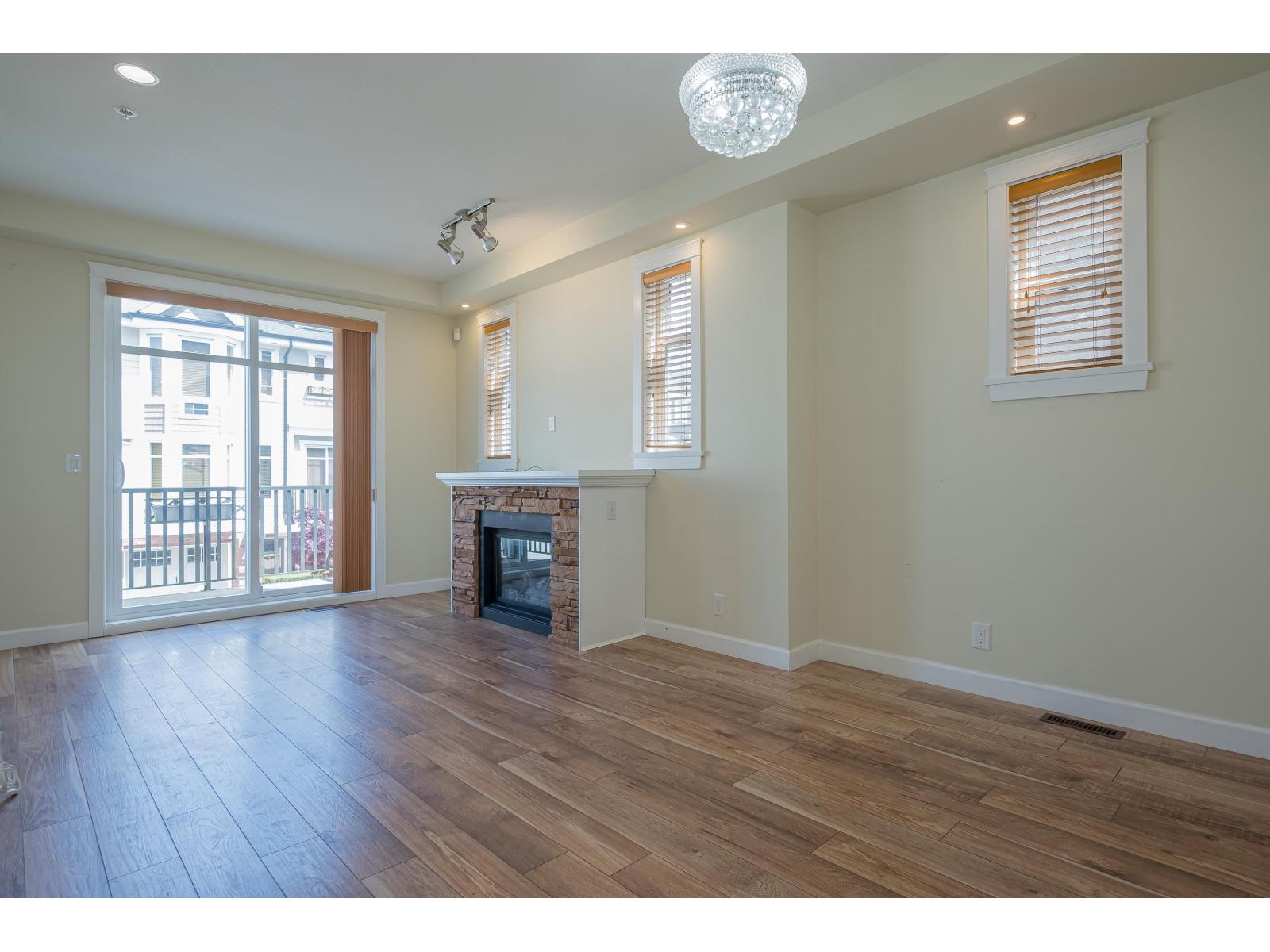 80 20738 84 Avenue, Langley, British Columbia  V2Y 0J6 - Photo 4 - R3120540